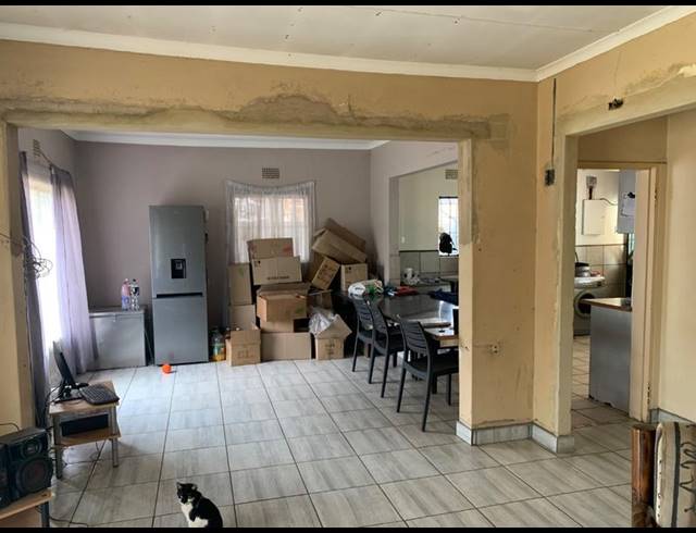 3 BEDROOM HOUSE FOR SALE IN VANDERBIJLPARK CW 2